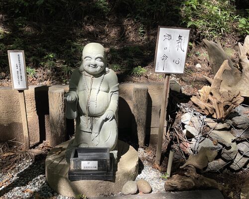 F4E6D350-8CB6-416B-81D7-28A125DDE000